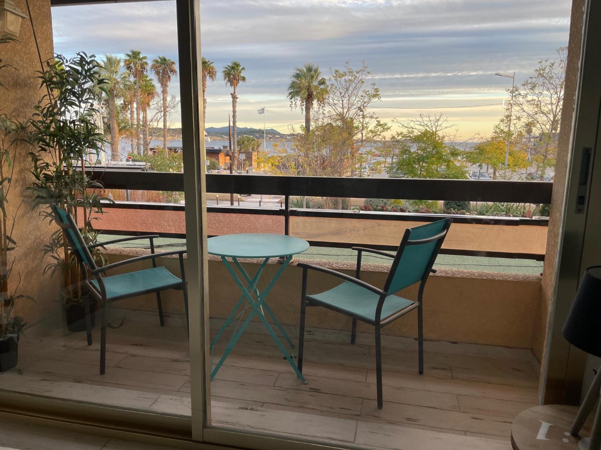 Les Balcons De Bandol Centre Ville Avec Vue Mer Et Face A La Plage ภายนอก รูปภาพ